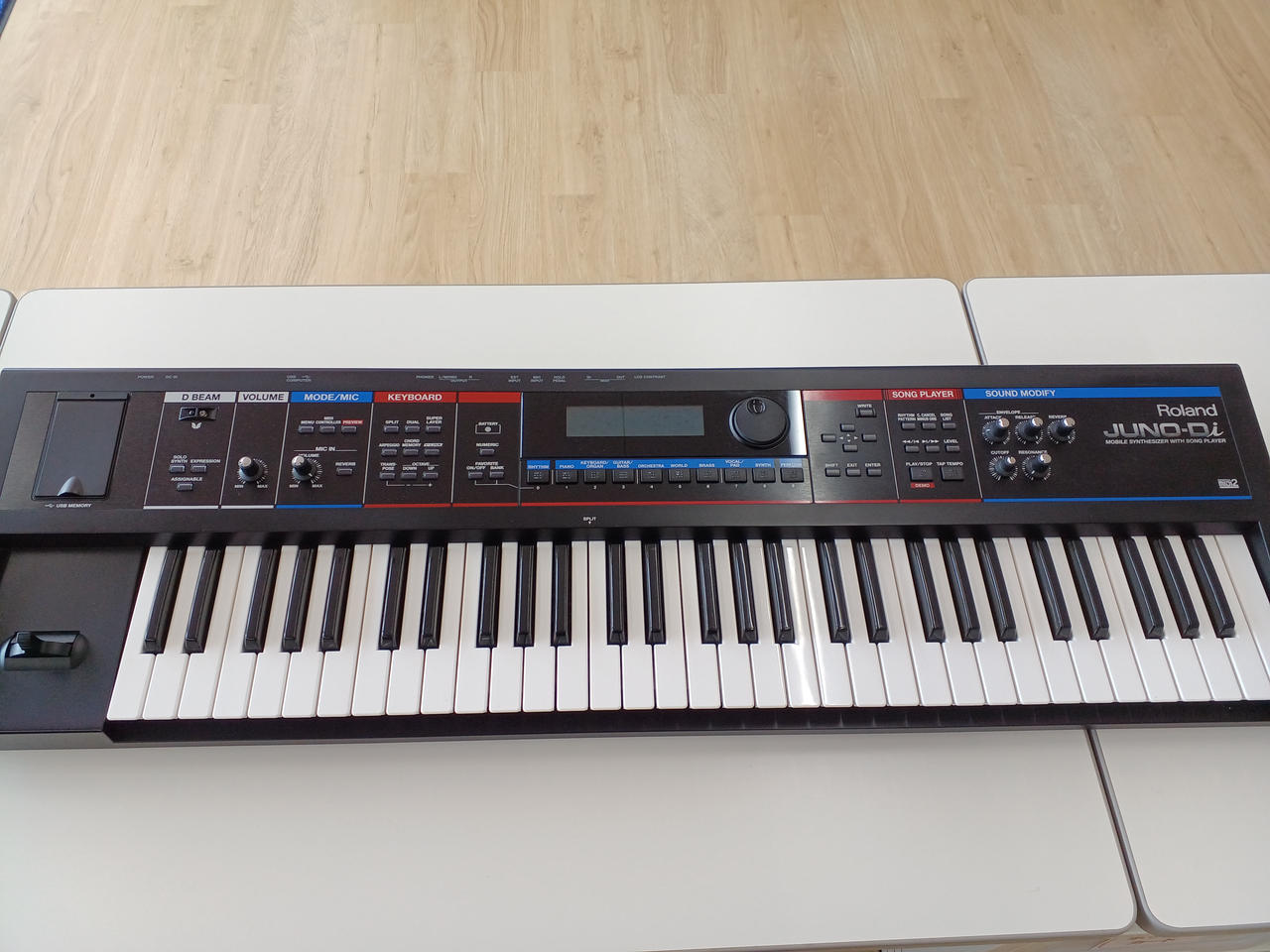 週末値下　Roland JUNO-Di モバイルシンセサイザー Roland JUNO-Di シンセサイザー