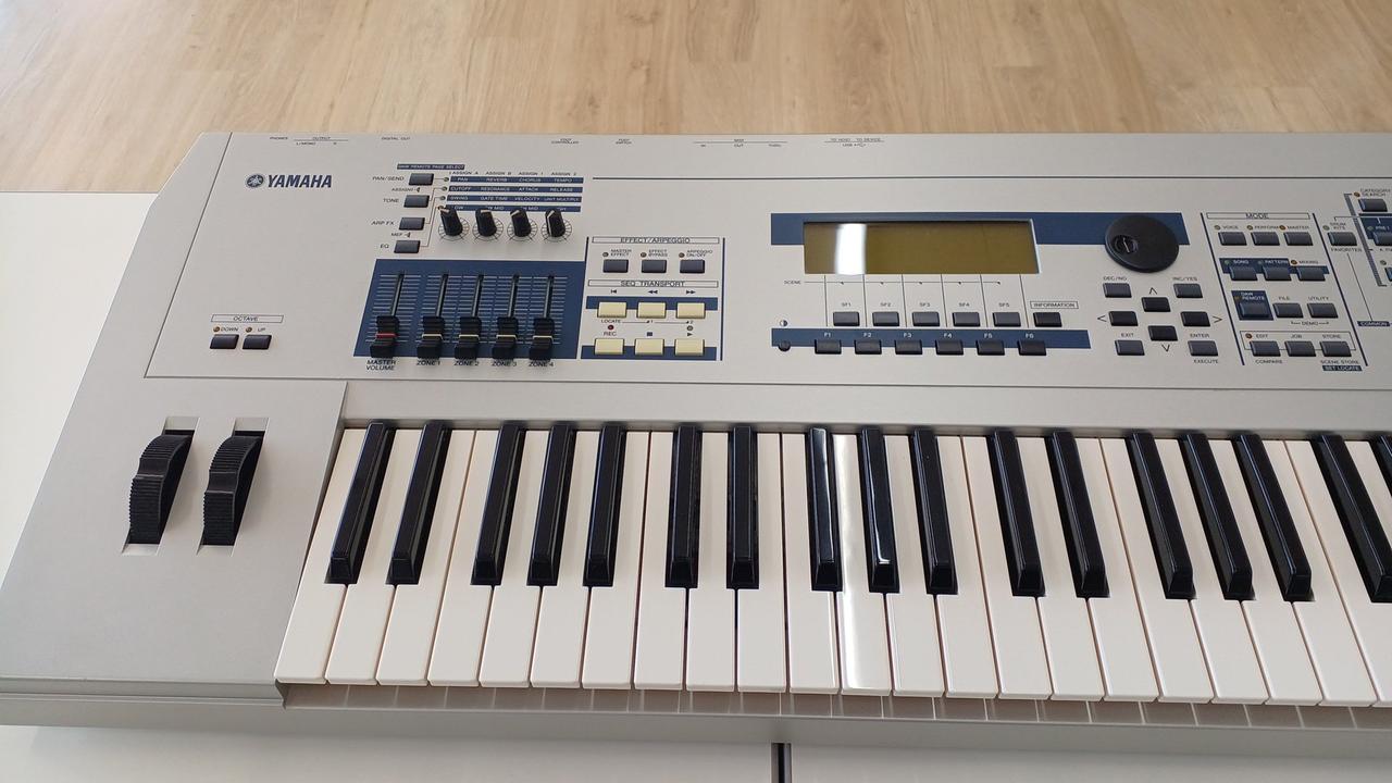 ⭕️安心保証 ヤマハ キーボード シンセサイザー PSR-630 01090 PSR-