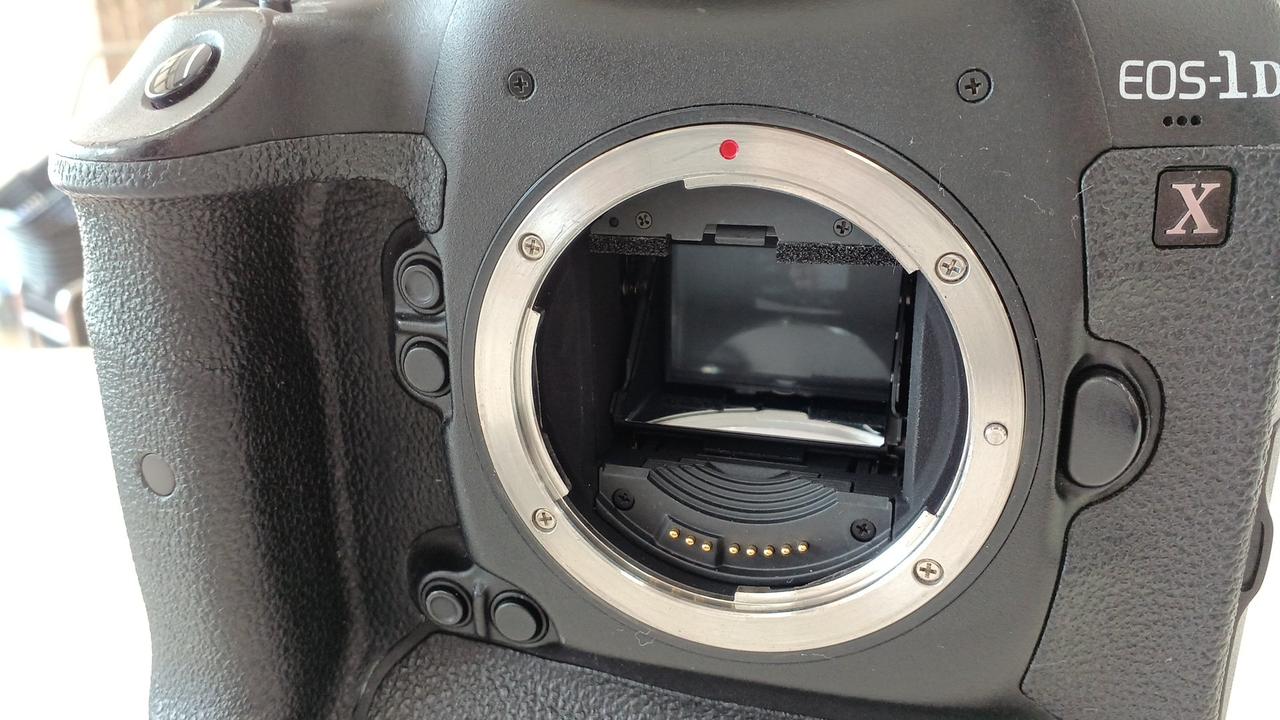 ジャンク品 cannon キャノン EOS 一眼レフフィルムカメラ レンズ付き 1046007239387409_01_7674.jpeg