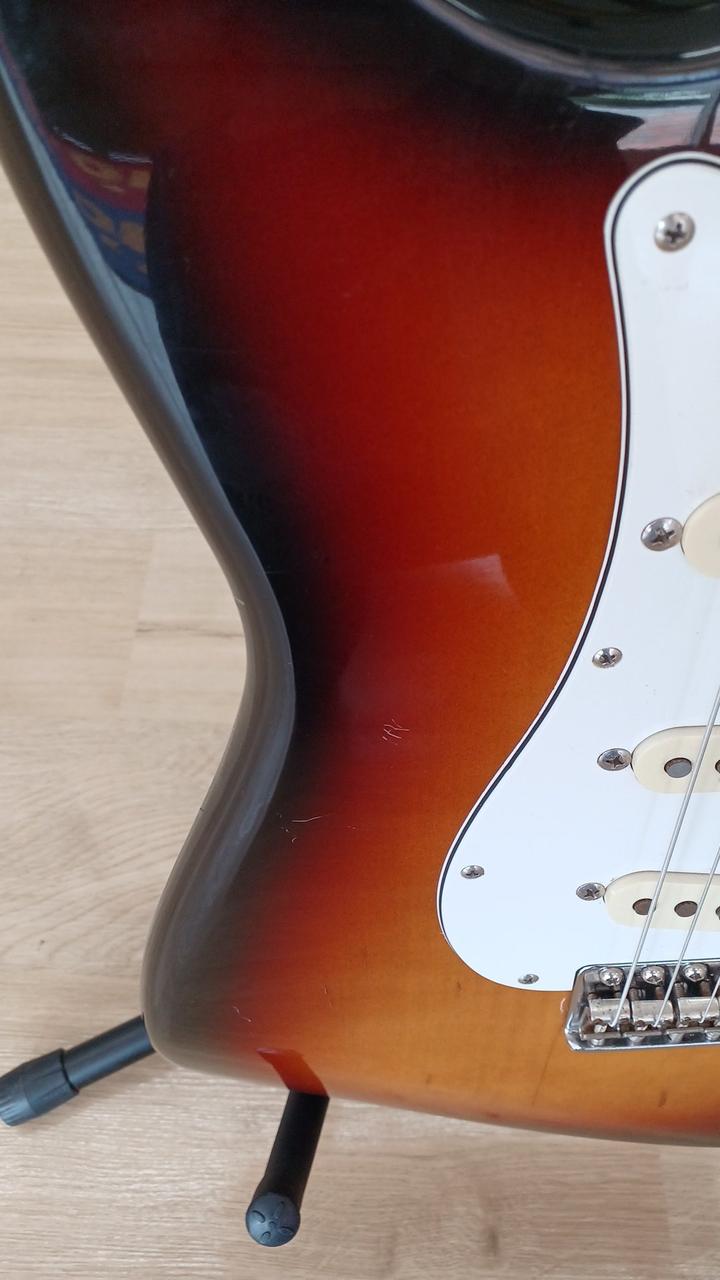 Fender Storatocaster 型番不明 Fender Japan ストラトキャスター 型番不明 改造品 Fender 日本