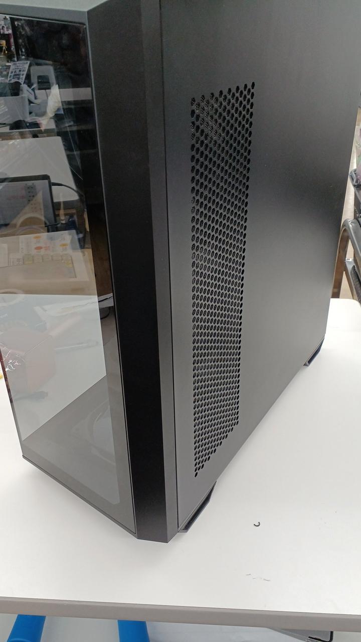 【値下げ交渉歓迎】自作ゲーミングPC 自作ゲーミングPC