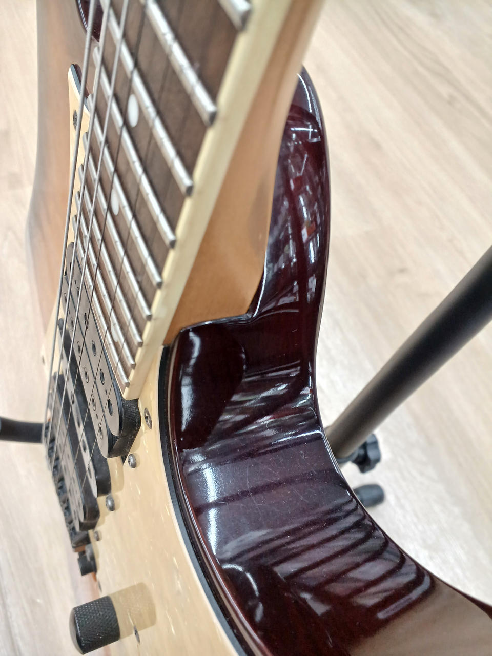アイバニーズ(IBANEZ)|エレキギター|【ハードオフ公式通販】オフモール