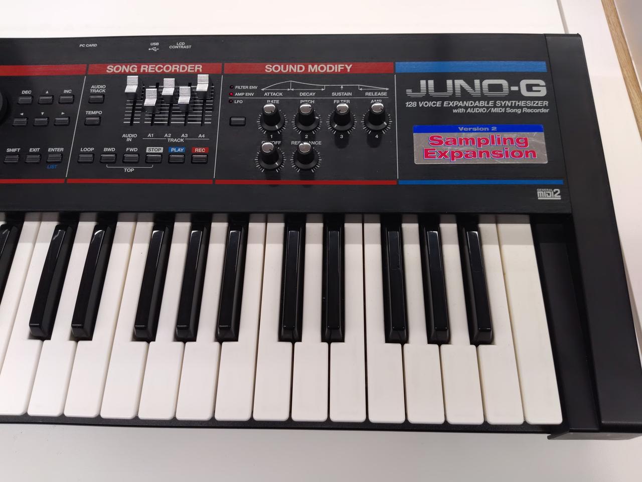 Roland JUNO-G シンセサイザー ローランド 新品アダプター付属 Roland JUNO-G シンセサイザー ローランド 新品アダプター付属