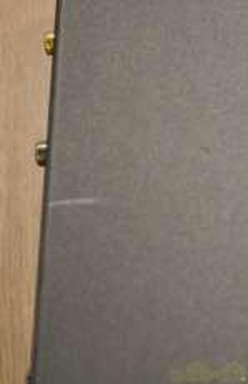 天板後方にキズ有ります