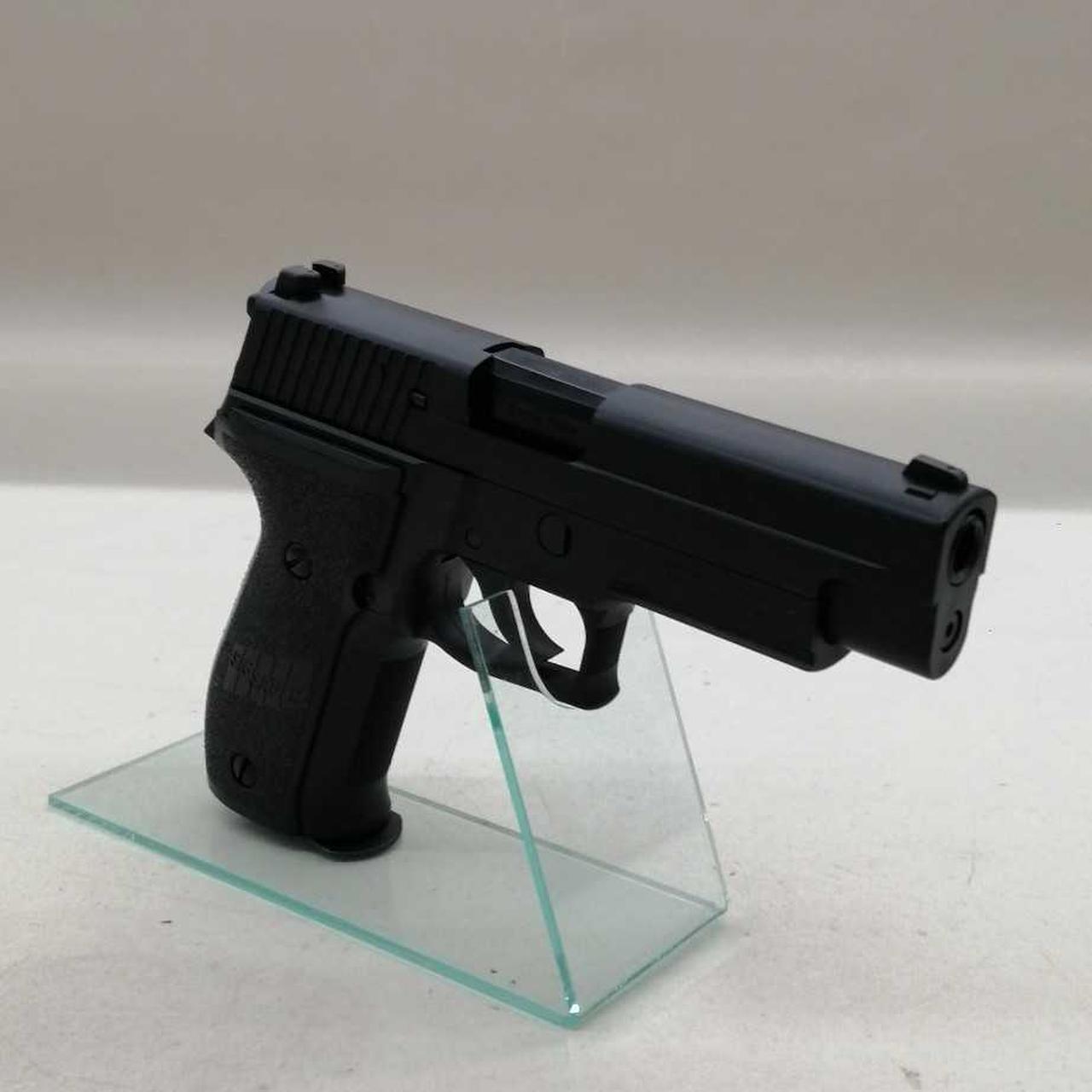 スタンドは付属しません