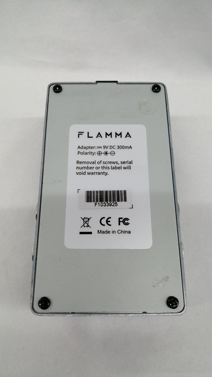 右下、右上に粘着あり