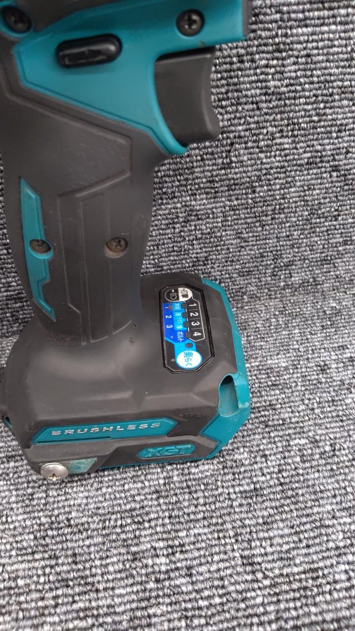 中古品 □ makita コードレス インパクトドライバー TD001GZO □ A □ ITWE7IRY8635 中古品】 マキタ(makita) コードレスインパクトドライバー TD001GZ