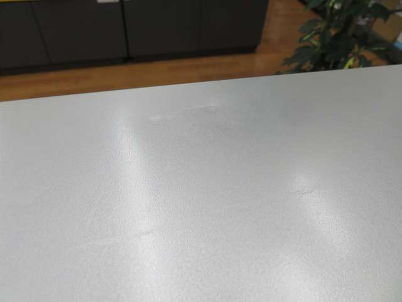 天板キズ・凹み有