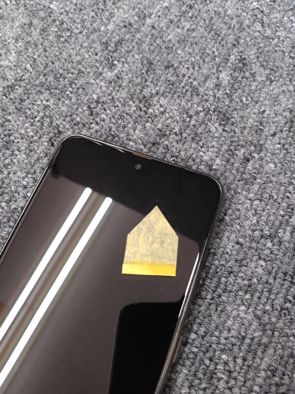 画面一部に小キズ