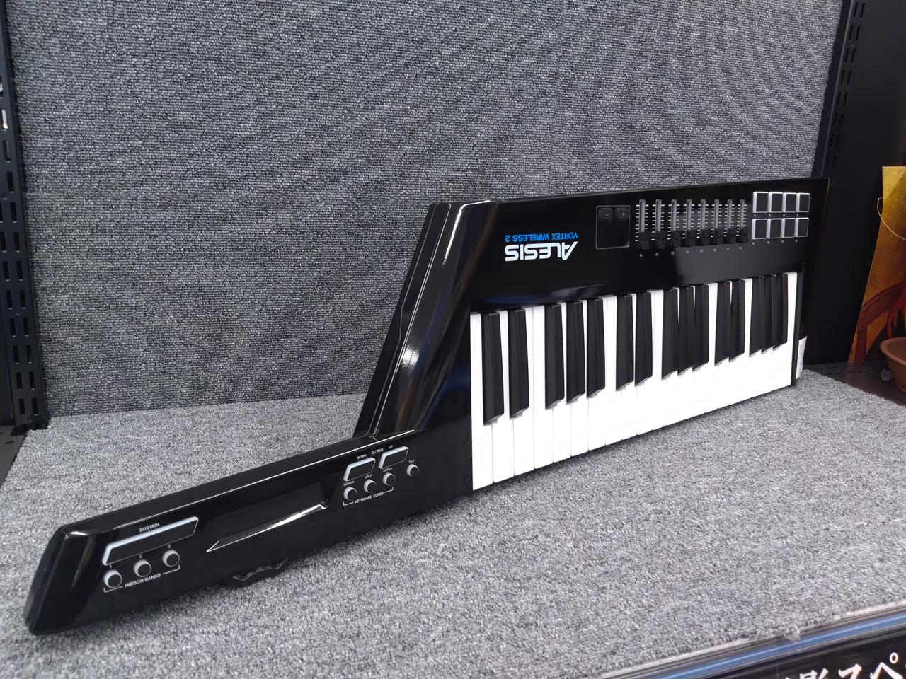 アレシス(ALESIS)|ショルダーMIDIキーボード|【ハードオフ公式通販