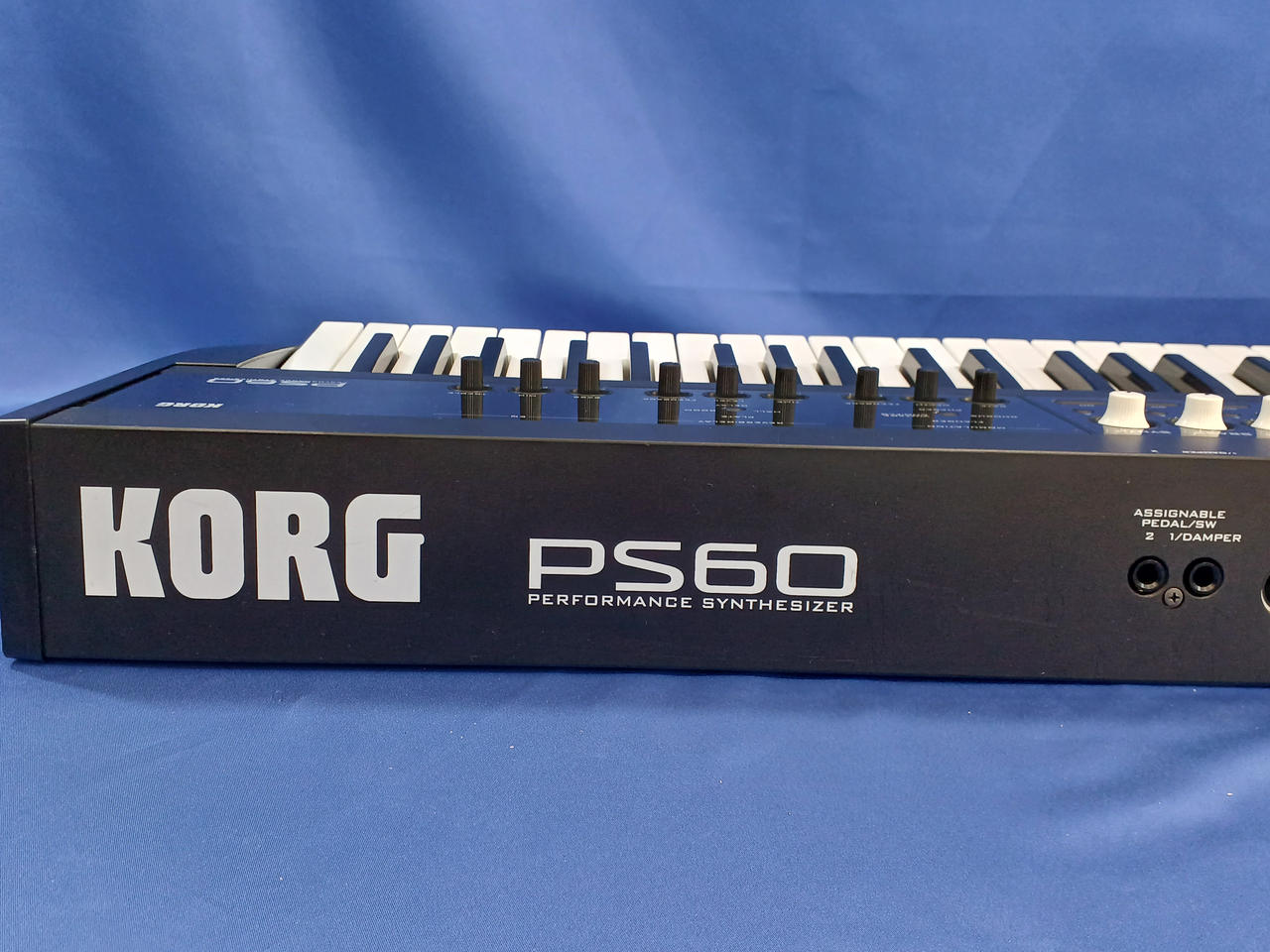【美品】KORG コルグ シンセサイザー PS60 KORG PS60 Performance Synthesizer 価格比較 - 価格.com