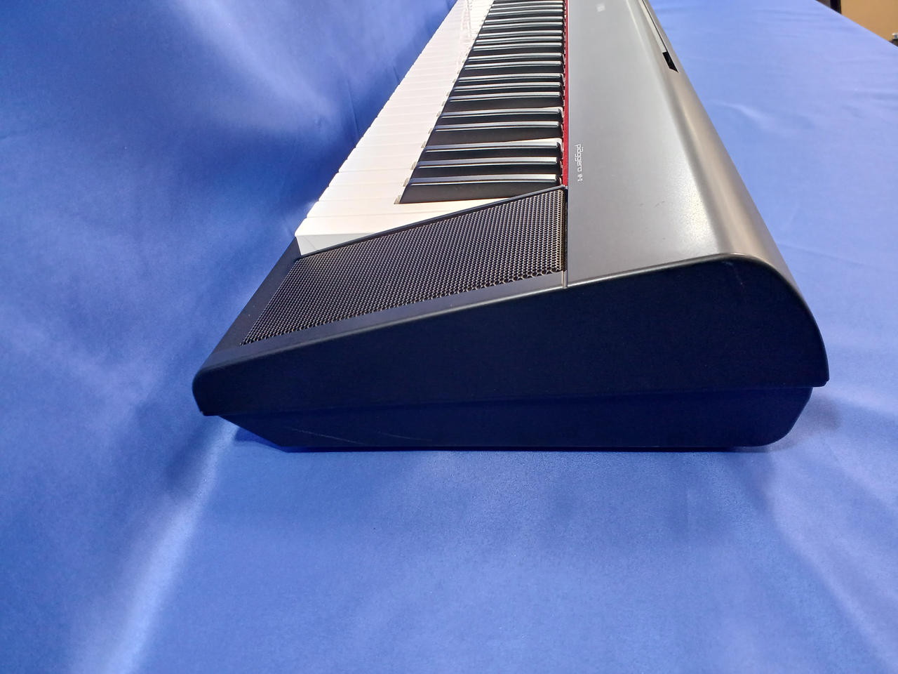 Yamaha NP-12B デジタルピアノ YAMAHA NP-12B ピアノ風キーボード（piaggero） 送料無料