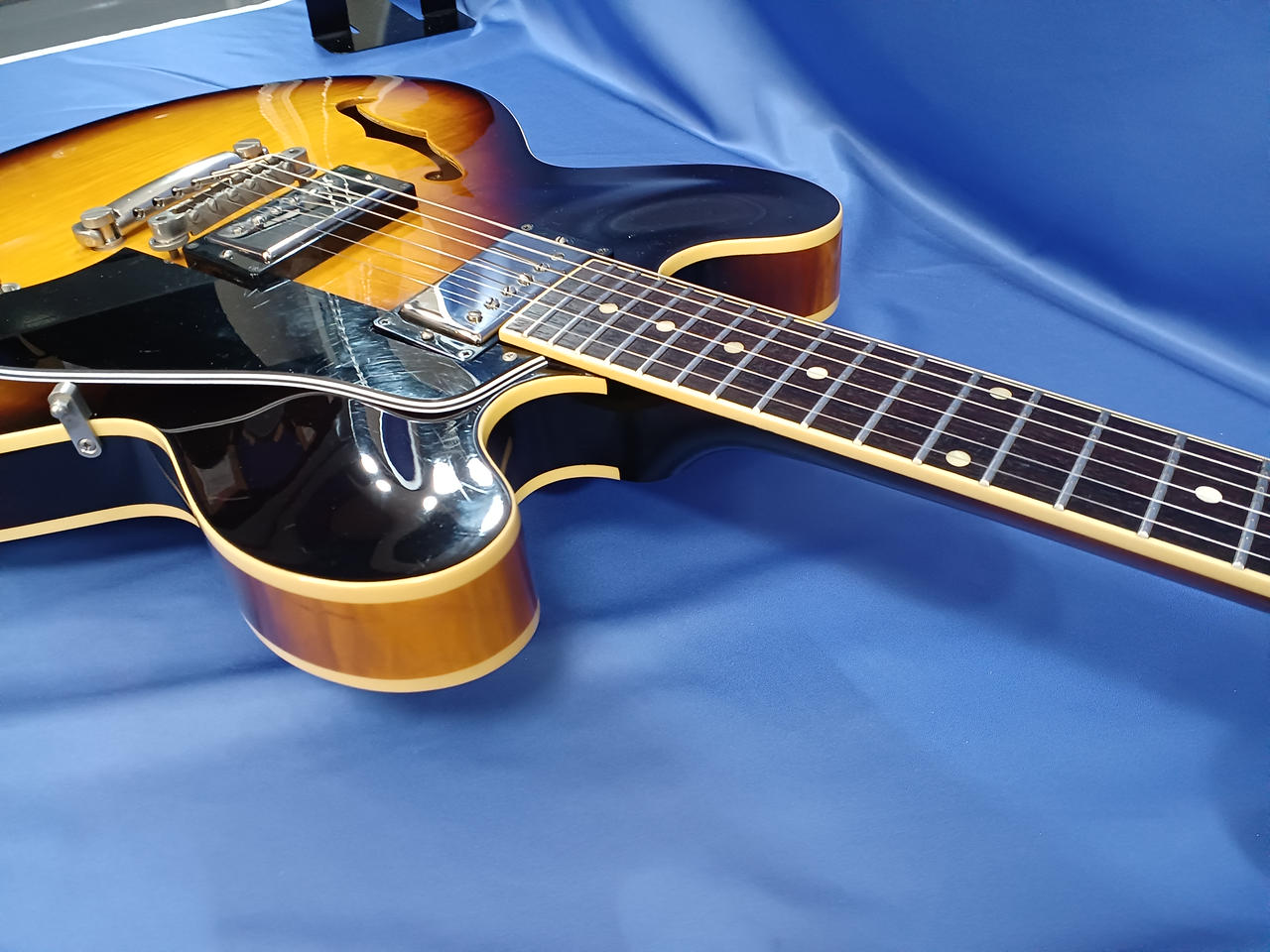 TOKAI ES60VNT セミアコ　ギター TOKAI ES60VNT セミアコ ギター Tokai ES-60 SB セミアコサン