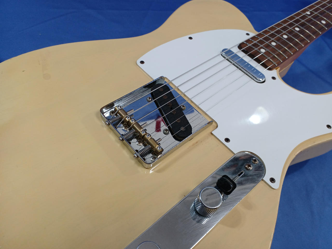 fullertone テレキャスタータイプ 動画でレビュー!! J-Guitar試奏室 > 【Fullertone Tellings 52