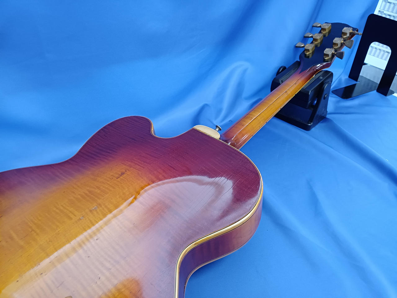 1*e様 フルアコ　ギター最終値下げ Godin 5th Avenue Jumbo P90 Harvest Gold フルアコギター