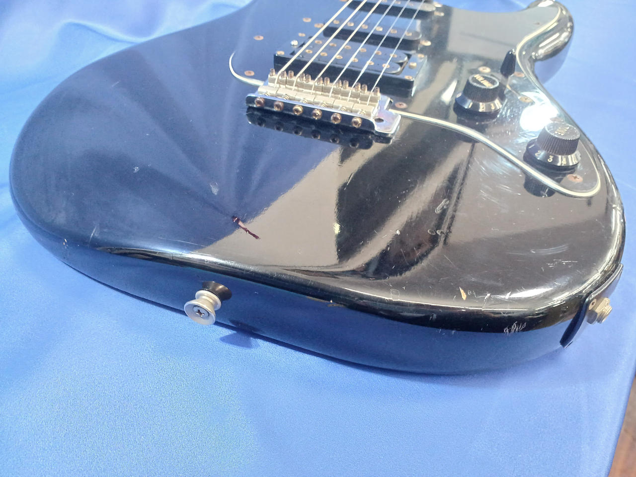 147：FERNANDES　フェルナンデス　エレキギター　ジャンク Yahoo!オークション - 【ジャンク】FERNANDES/フェルナンデス