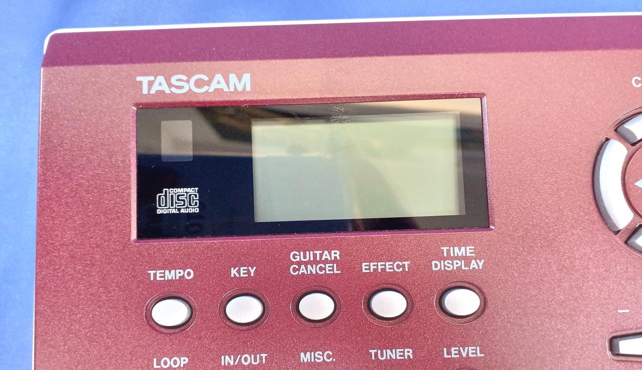 タスカム　ギタートレーナー CD-GT2 | Portable CD Guitar Trainerポータブル CD ギター