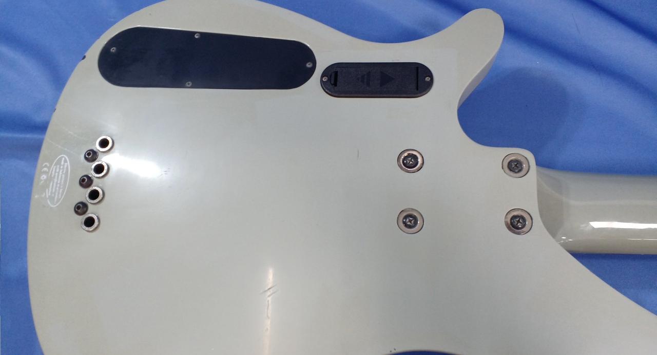 YAMAHA RBX-2 ホワイト 4弦エレキベース YAMAHA RBX-2 ホワイト 4弦エレキベース YAMAHA RBX-2 ホワイト 4弦