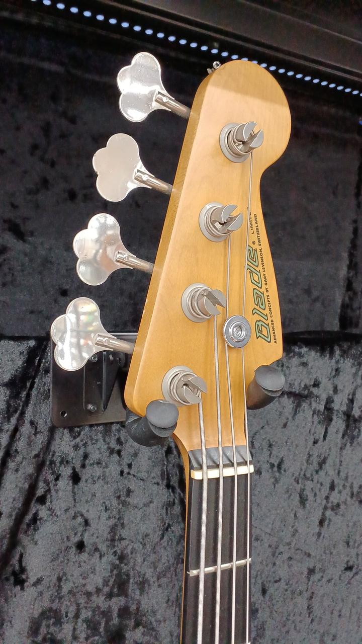 ブレイド(BLADE)|エレキベース|HARDOFFオフモール（オフモ