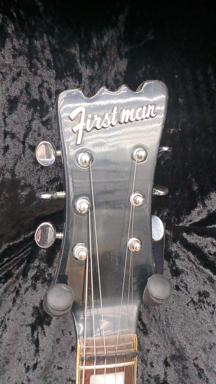 K274  エレキギター　Firstman  ジャンク品 K274 エレキギター Firstman ジャンク品