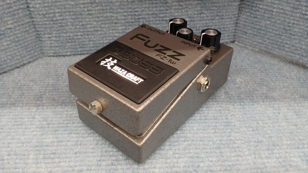 ★えびふらい★ 1992年 美品 BOSS MT-2 取説・元箱付き☆ ☆希少 ビンテージ☆ 1992年 美品 BOSS MT-2 取説・元箱付き
