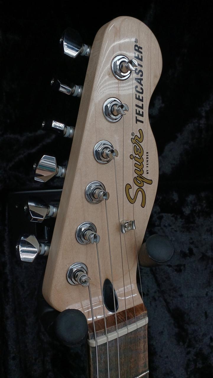 。squier エレキギター　楽器　弦なし Squier by Fender J Mascis Jazzmaster Vintage White エレキ