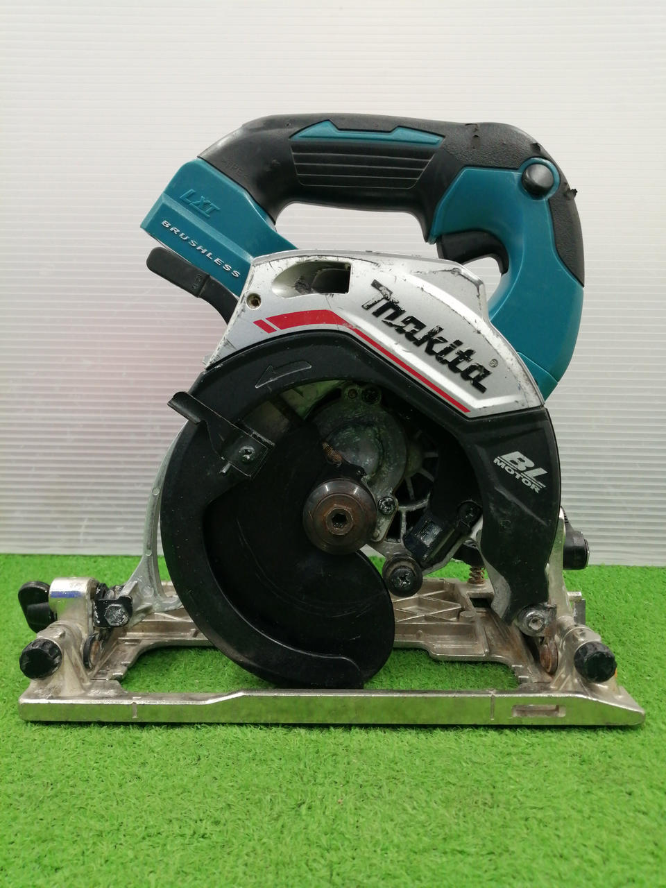 Makita - マキタ125mm 充電式マルノコ  HS474DRGX  【新品 未開封】 マキタ HS474DRGX 125mm充電式マルノコ 18V-6.0Ah ウエダ金物