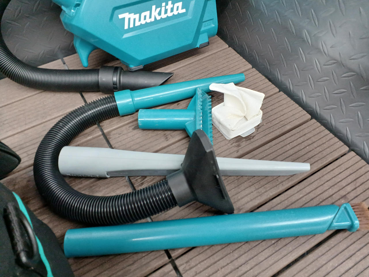 Makita CL184D コードレス掃除機 中古 マキタ(MAKITA)|充電式クリーナー|HARDOFFオフモール（オフモ