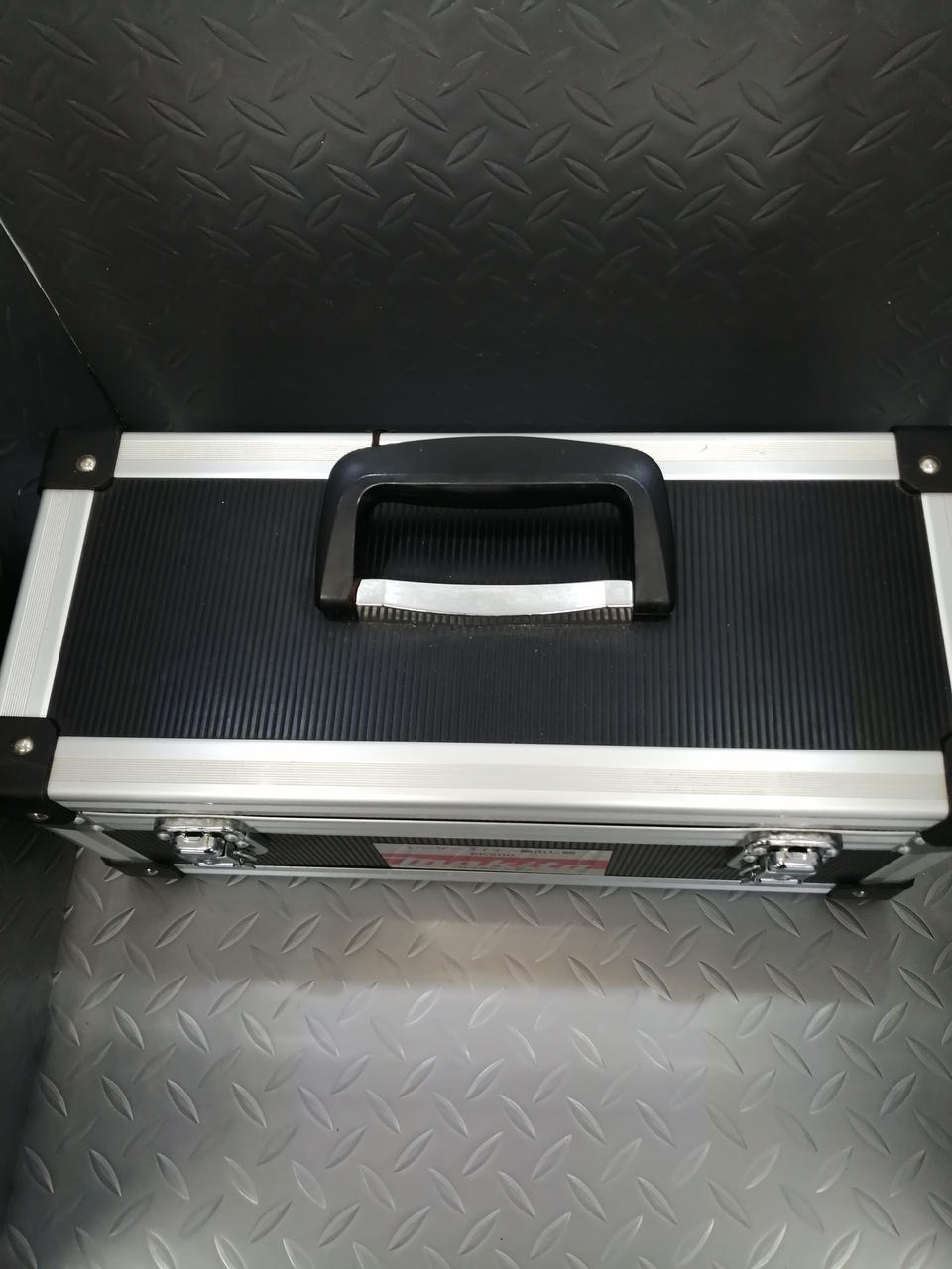 マキタ(MAKITA)|レーザーライナー墨出し器|HARDOFFオフモール
