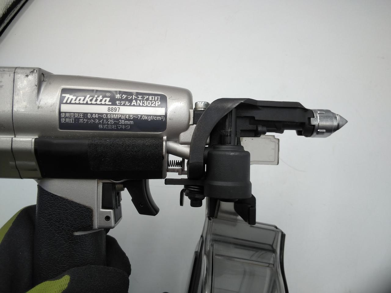 マキタ　makita 釘打機 マキタ　AN303P ポケット　ジャンク扱い AN303P マキタ ポケットエア釘打機 32mm (常圧) 【送料無料
