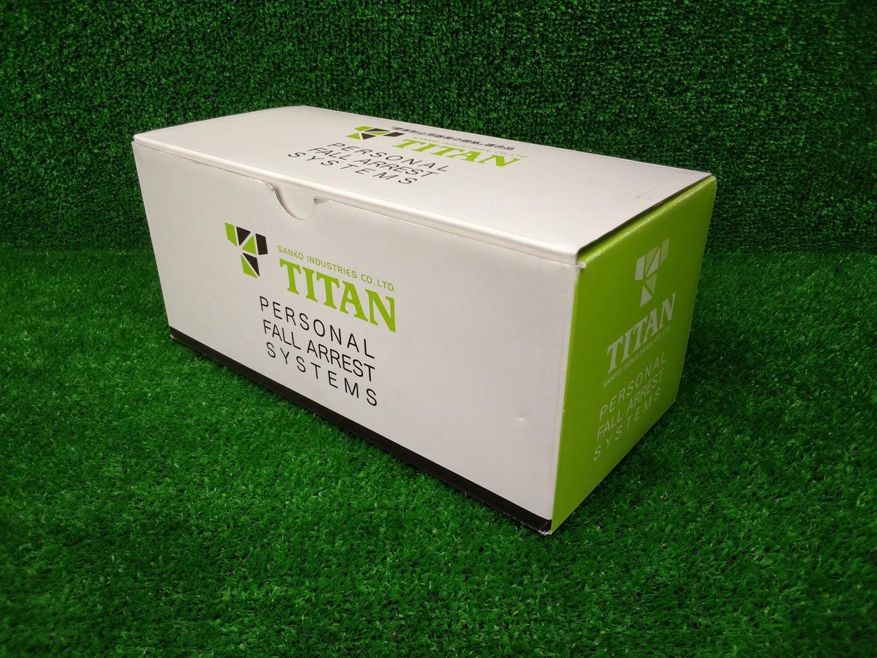 キズ、汚れあり。