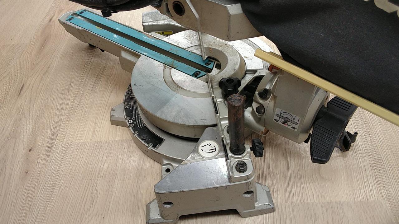 中古】マキタ Makita LS0613FL 165mmスライドマルノコ 312×46mm 本体