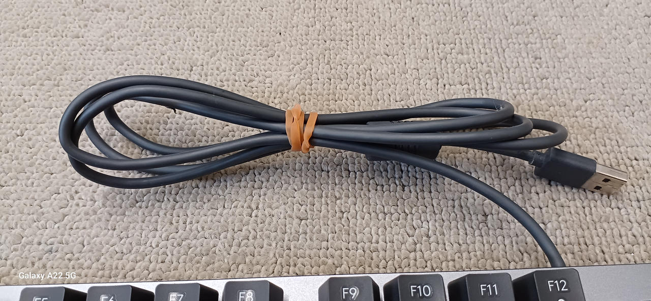 中古USBキーボートLogicool 正常動作品 Y-U0004 中古USBキーボートLogicool 正常動作品 Y-U0004 - メルカリ