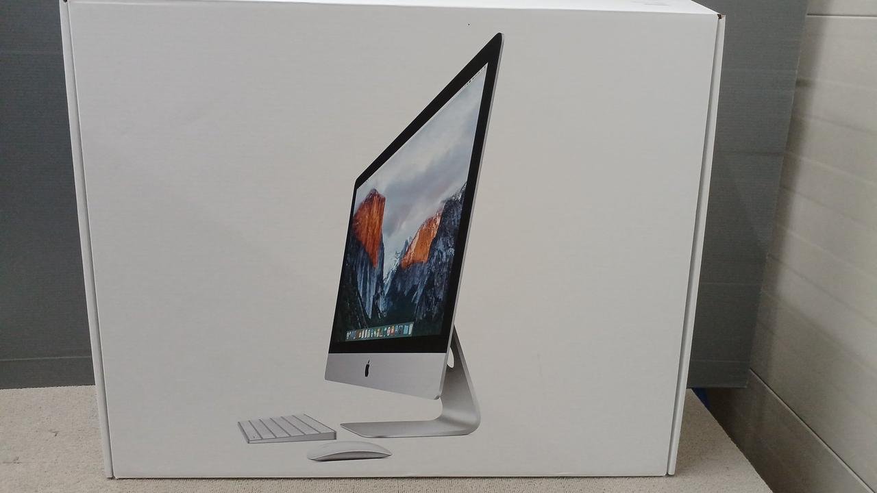 appleの置き物　ガラス製（73）アップルコンピュータ appleの置き物 ガラス製（73）アップルコンピュータ