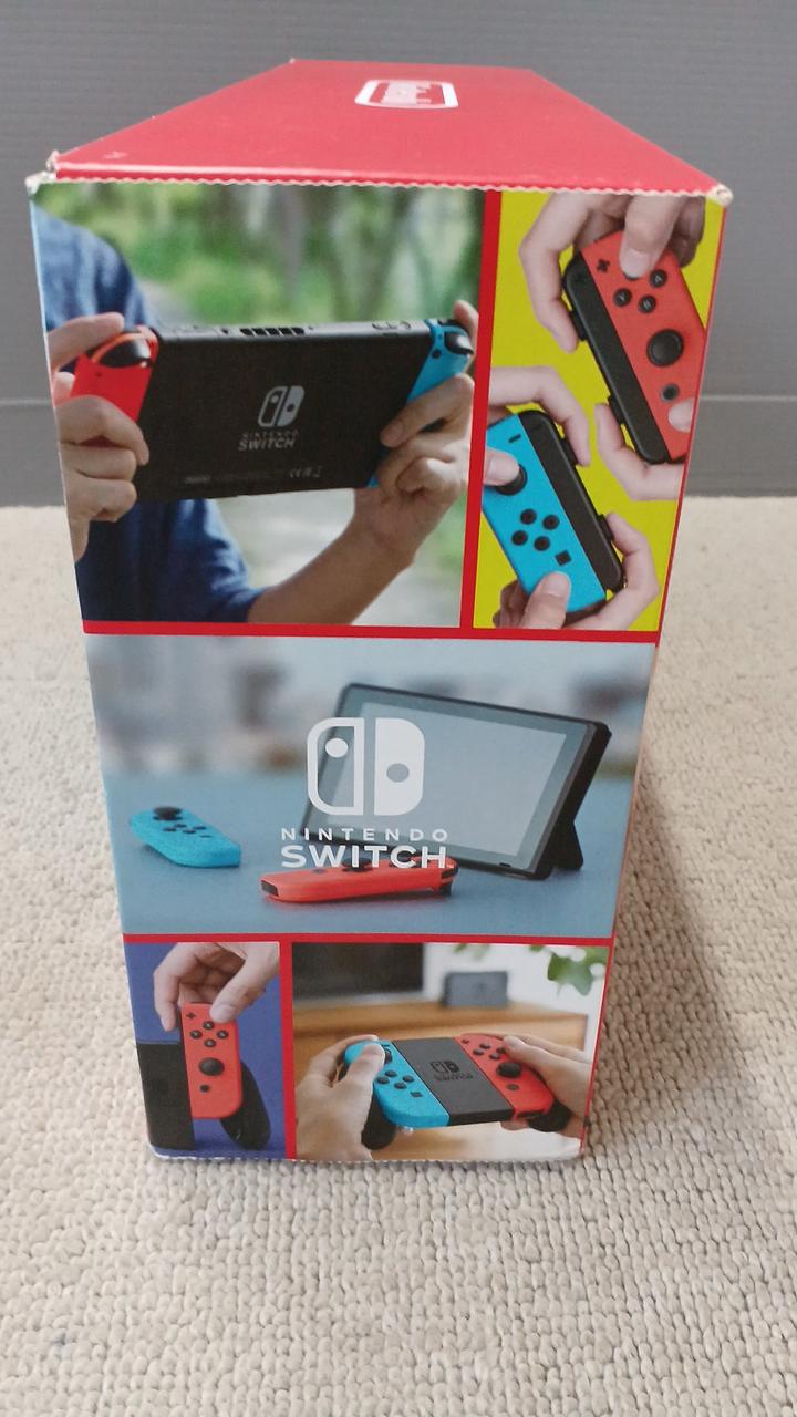 （箱付）Nintendo Switch Amazon.com: Nintendo 2020 Premium Switch 32GB Console Family