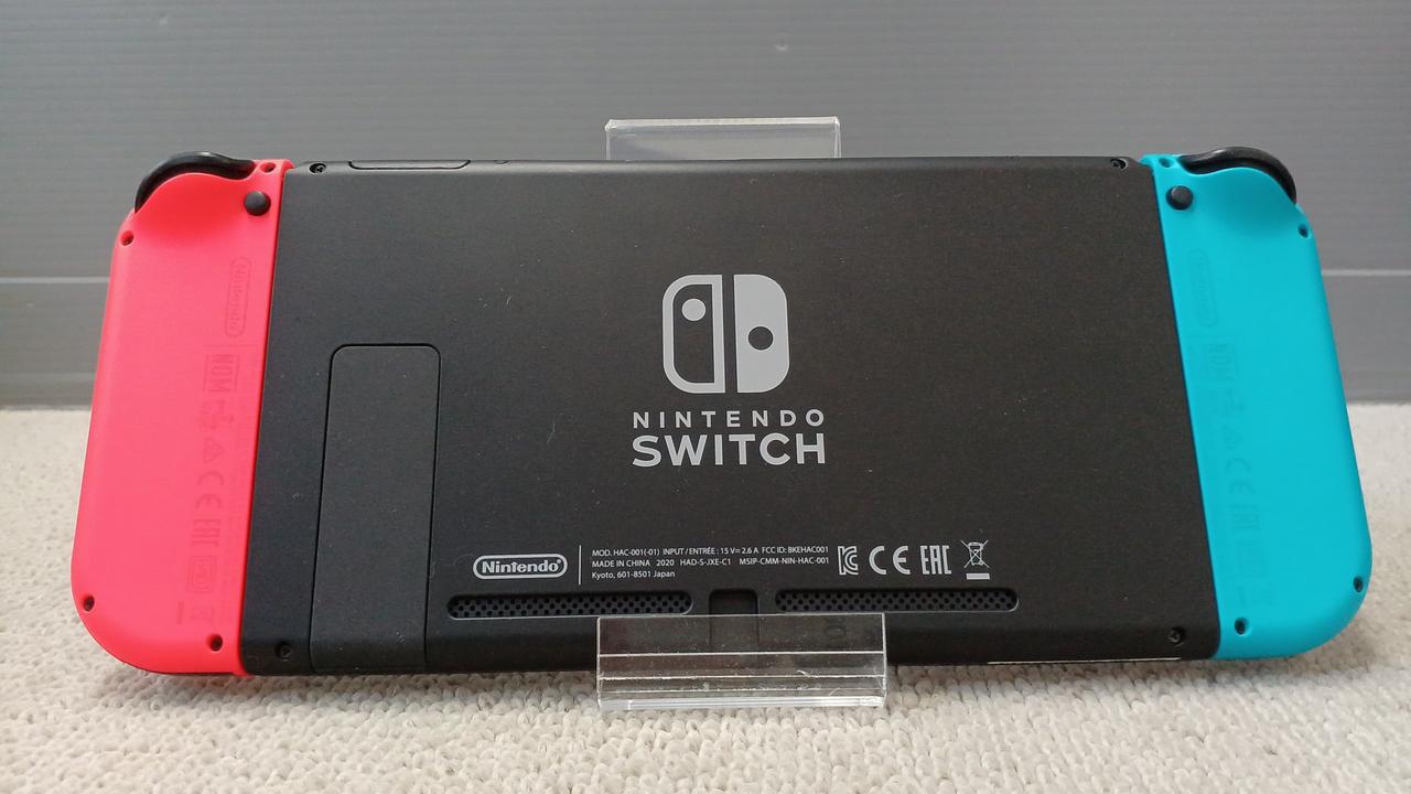 任天堂　Switch 写真の物が全て 本日3月3日、任天堂最新ゲーム機「ニンテンドースイッチ」が発売