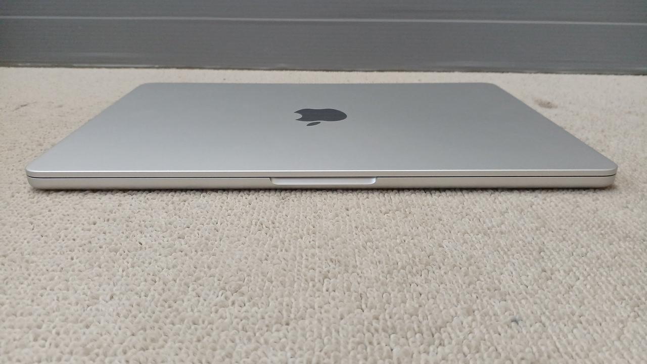 Apple - 【まなみんさん専用】おまけ付き！白いMacBook Mac - Apple製品 - Bic Style｜ビックカメラグループ