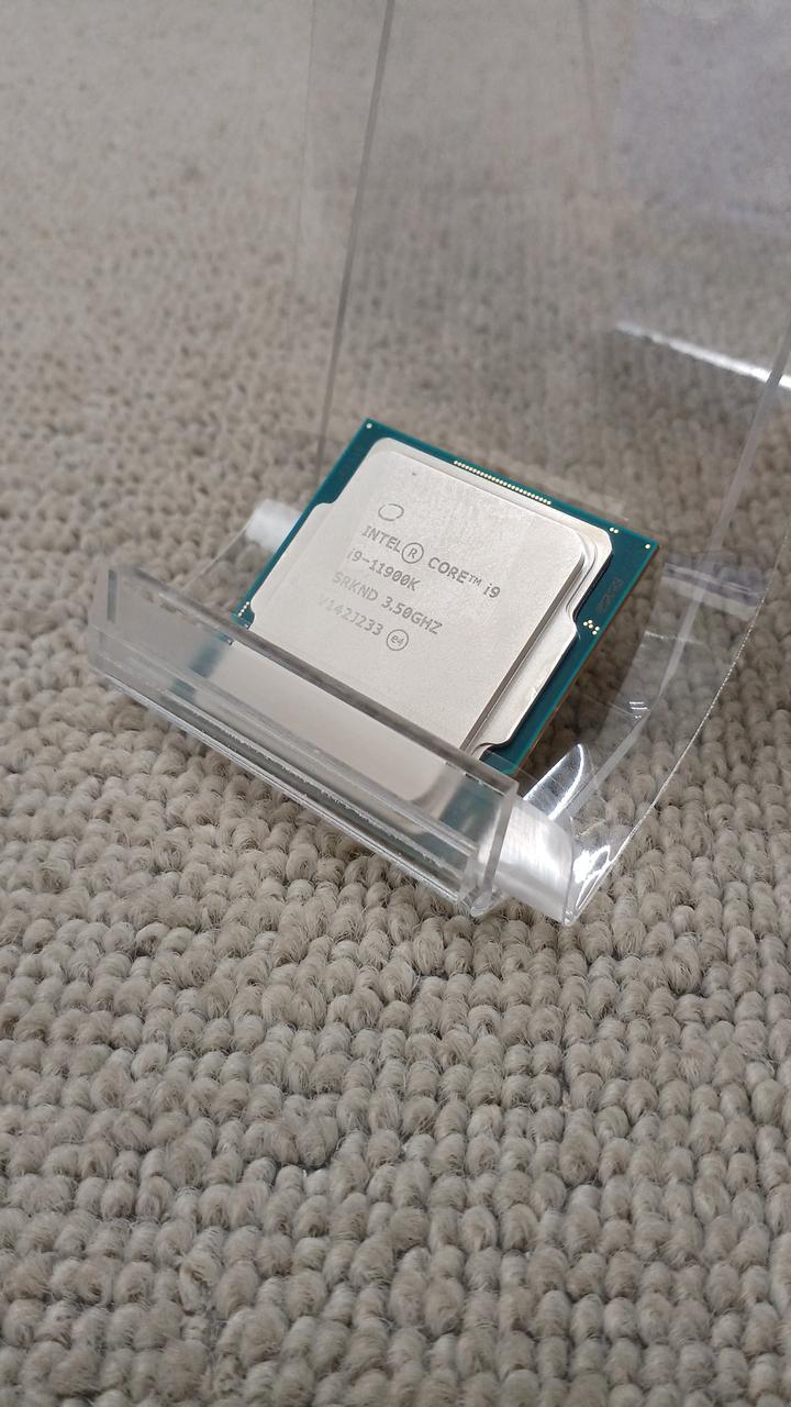 【カリオカ出品】Intel CPU(21個) カリオカ様専用出品】Intel CPU(21個)