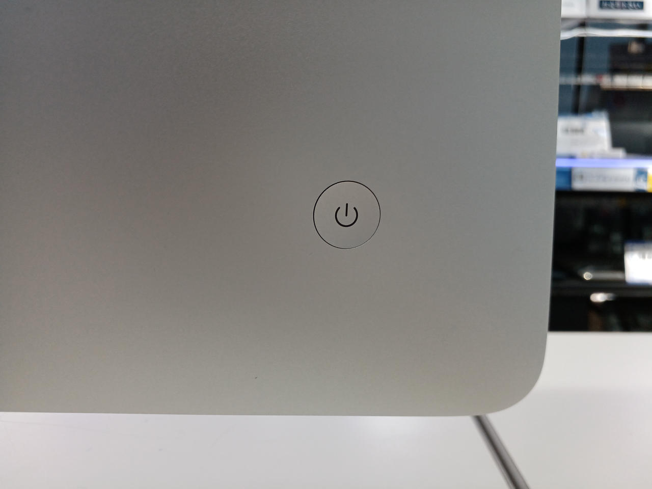 【ジャンク品】iMac マック デスクトップパソコン　シルバー　電源つきません Mac(Macintosh/マッキントッシュ)の歴史：パソコンの歴史