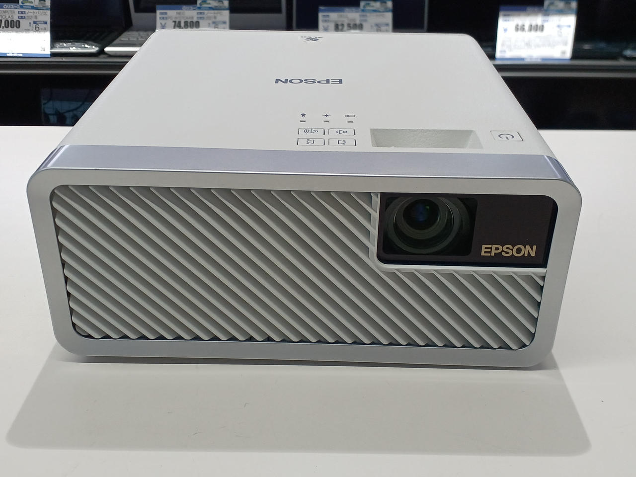 EPSON EF-100B プロジェクター本体 【美品】 EPSON dreamio EF-100B [ブラック] 価格比較 - 価格.com