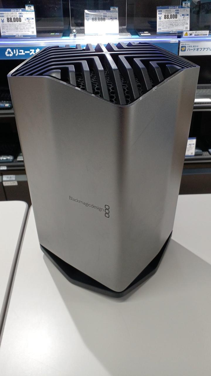 BLACKMAGIC DESIGN|Intel CPU Mac 専用 eGPU RX580|HARDOFFオフモール(オフモ ...