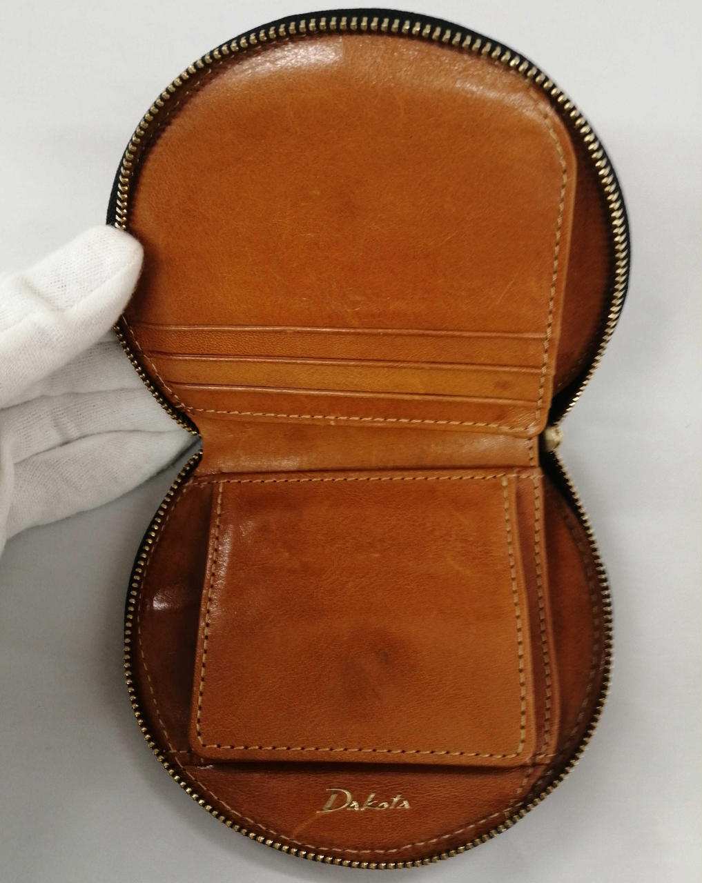 キズ・汚れあります。