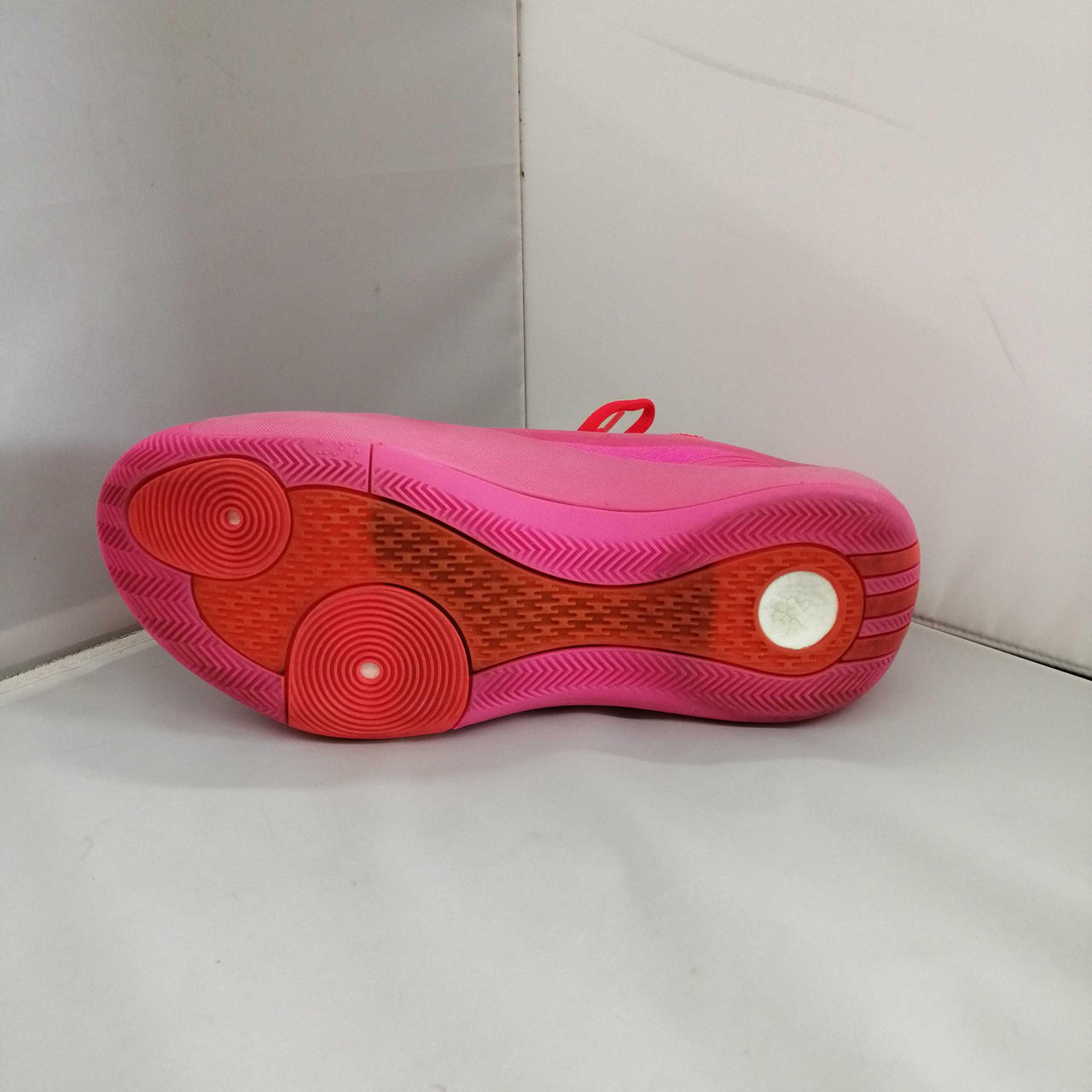 変色、汚れがあります。