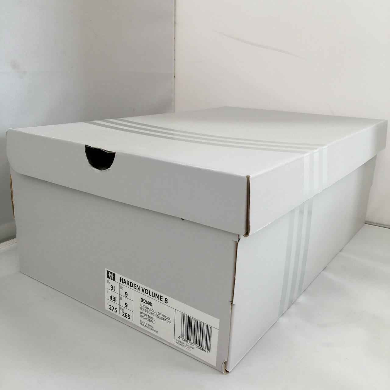 箱付きの商品です。