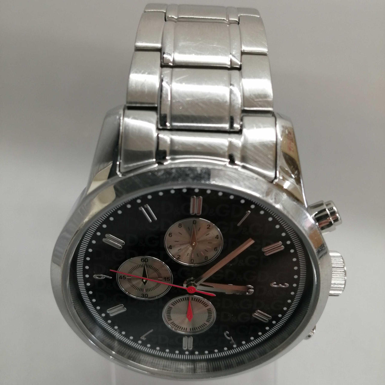 細かいキズがあります。