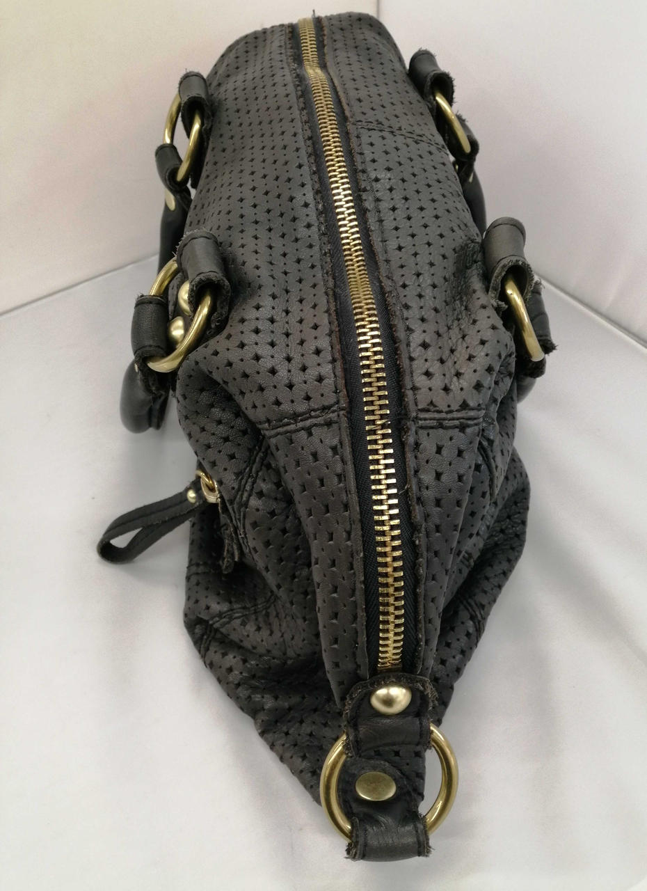 変色、毛羽立ち有り