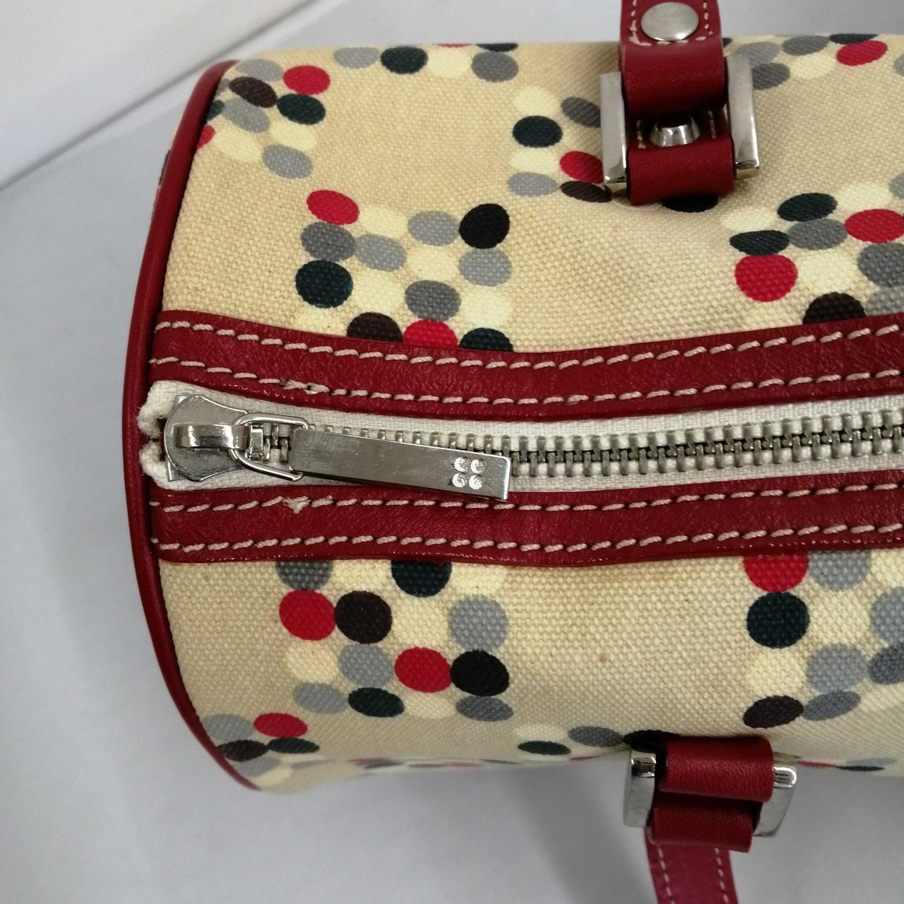 シミ、汚れ有ります。