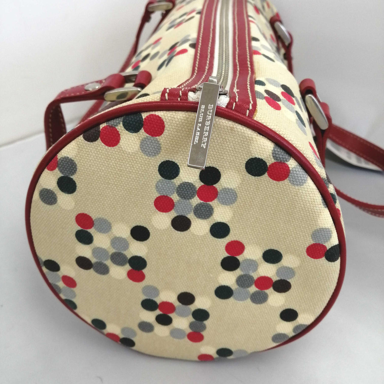 シミ有ります。