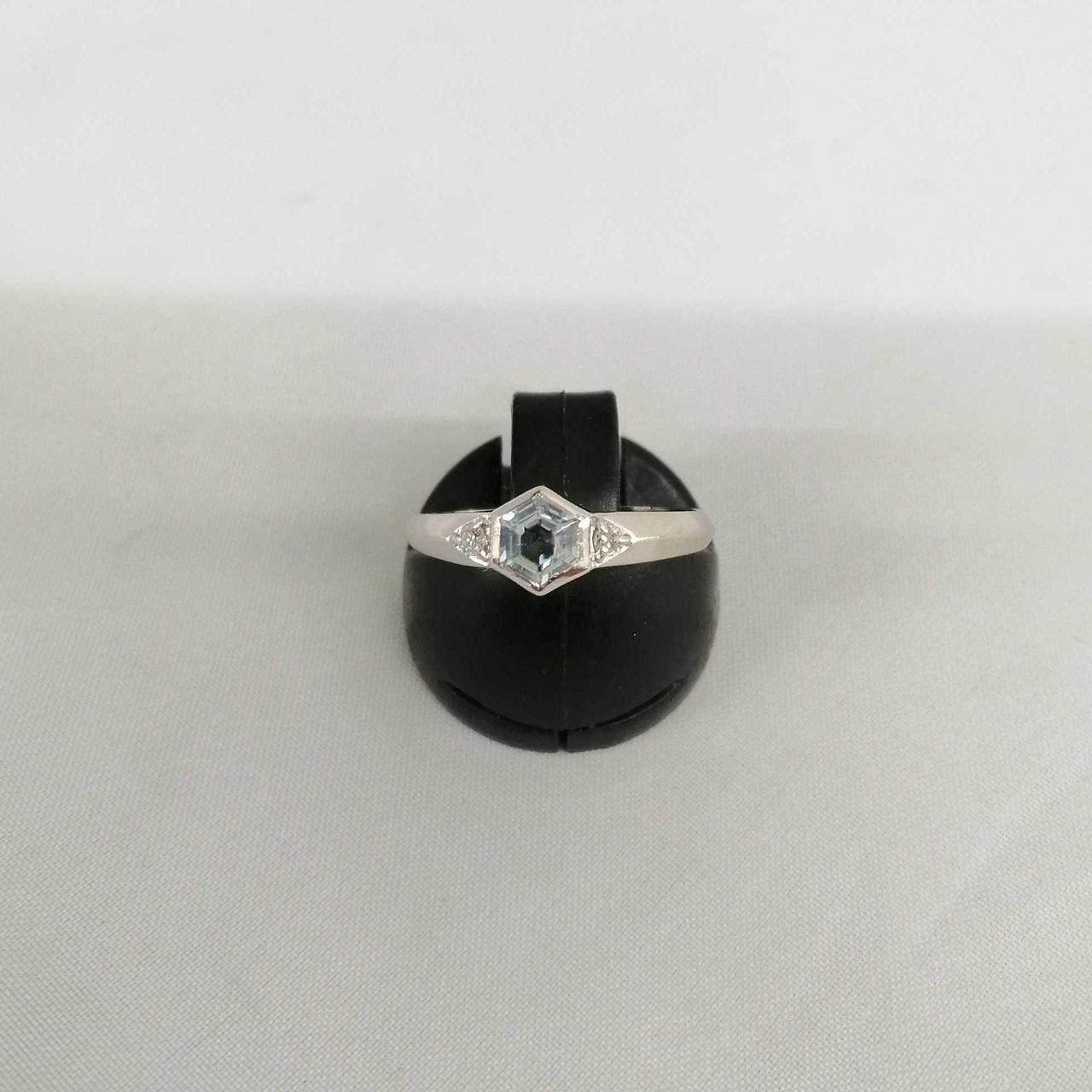 Pt900リング、1.7g、8号