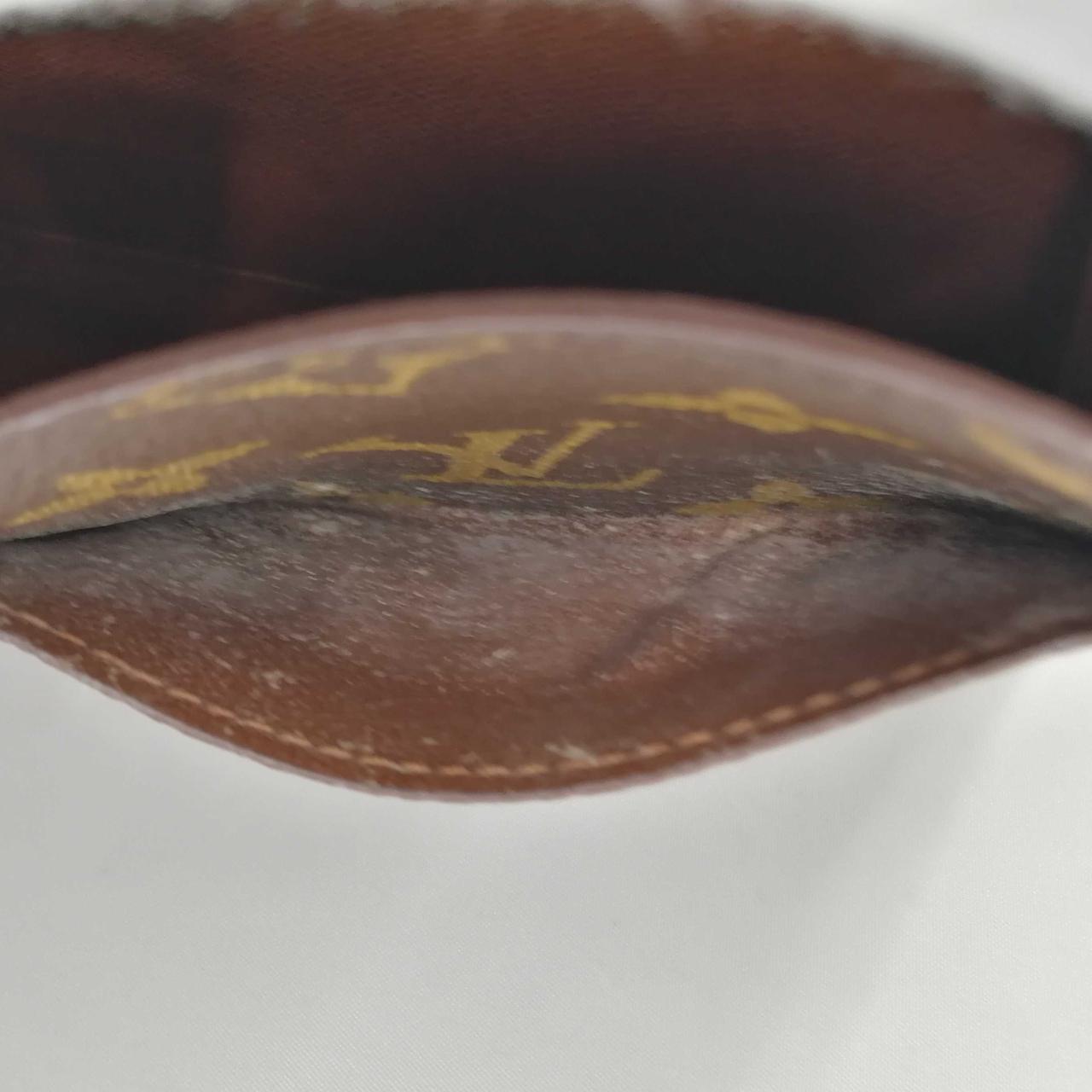 カードポケット内側が白く劣化しています。